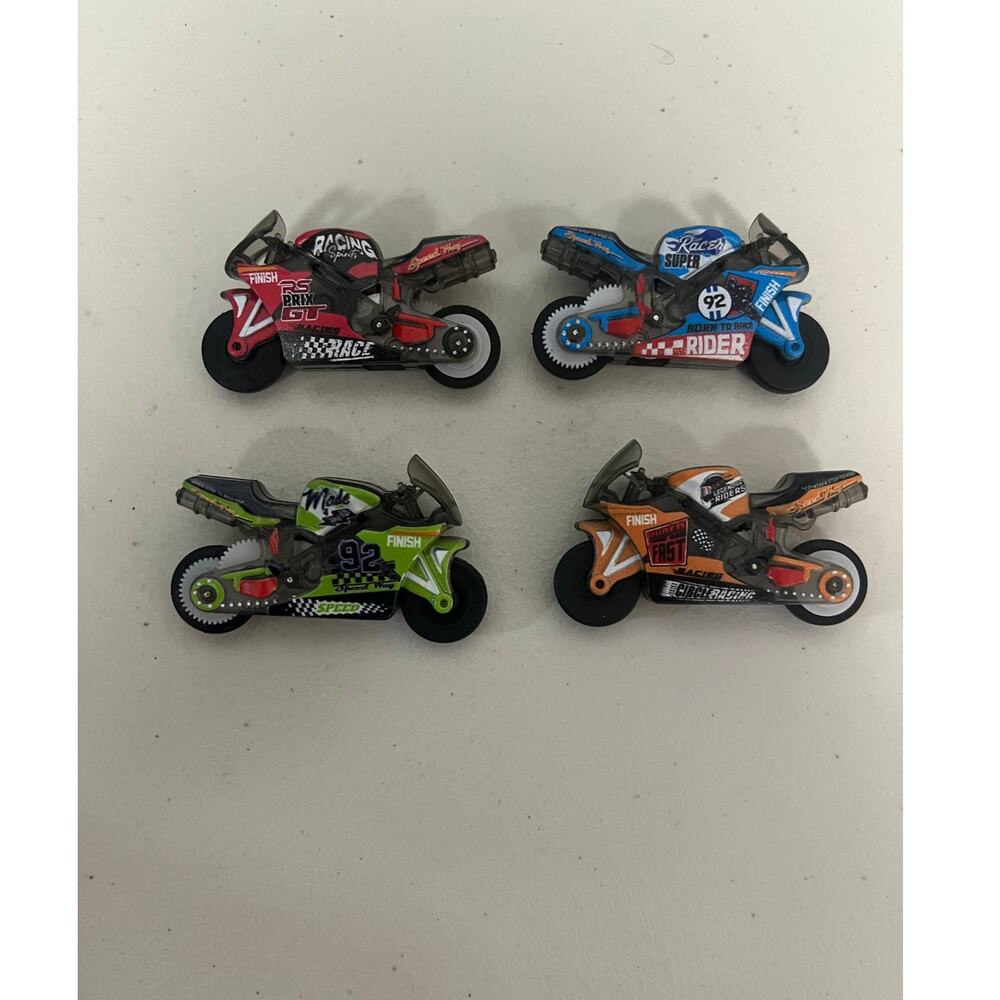 4 Pcs Pull Back Mini Motorcycle Toys Friction Powered Racing Bike Gift for Kids